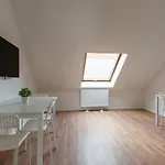 Apartment T&k - - Areal Goethe 4 Maisonetten Mit Privatparkplaetzen