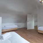 T&k - - Areal Goethe 4 Maisonetten Mit Privatparkplaetzen *