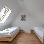 Apartment T&k - - Areal Goethe 4 Maisonetten Mit Privatparkplaetzen Duisburg