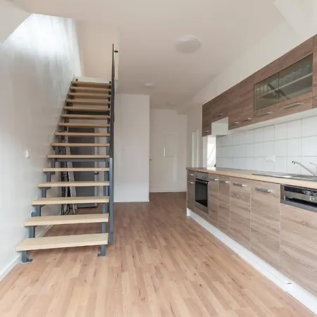 T&k - - Areal Goethe 4 Maisonetten Mit Privatparkplätzen * Duisburg