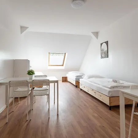 T&k - - Areal Goethe 4 Maisonetten Mit Privatparkplaetzen