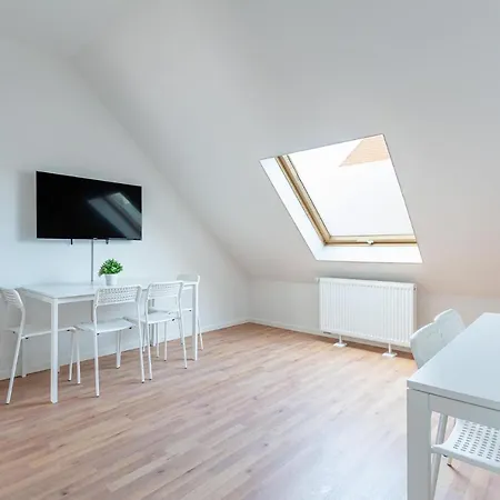 T&k - - Areal Goethe 4 Maisonetten Mit Privatparkplaetzen דיסבורג