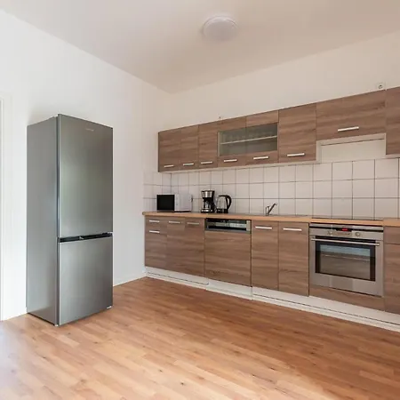 T&k - - Areal Goethe 4 Maisonetten Mit Privatparkplaetzen *