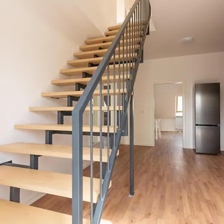 T&k - - Areal Goethe 4 Maisonetten Mit Privatparkplätzen Duisburg