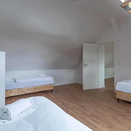 T&k - - Areal Goethe 4 Maisonetten Mit Privatparkplätzen *