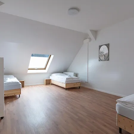 Apartment T&k - - Areal Goethe 4 Maisonetten Mit Privatparkplätzen