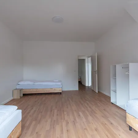 T&k - - Areal Goethe 4 Maisonetten Mit Privatparkplaetzen *