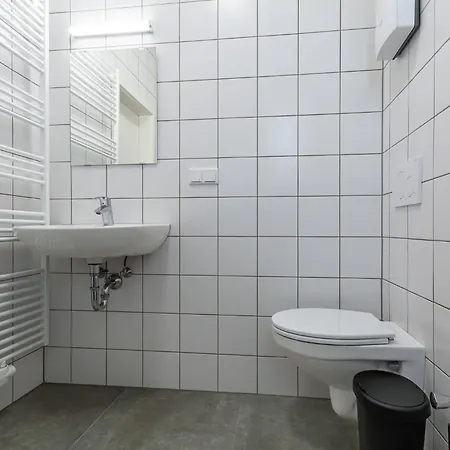 T&k - - Areal Goethe 4 Maisonetten Mit Privatparkplaetzen Apartmán Duisburg