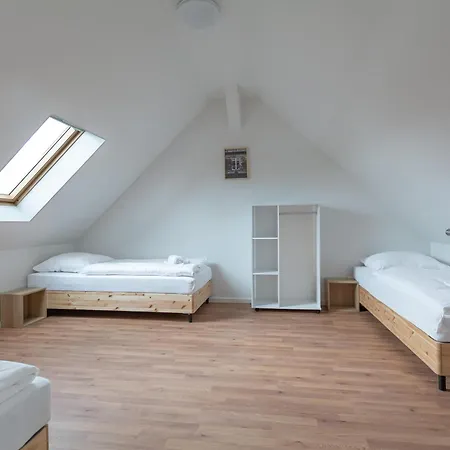 T&k - - Areal Goethe 4 Maisonetten Mit Privatparkplätzen Duisburg