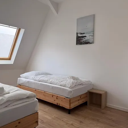 T&k - - Areal Goethe 4 Maisonetten Mit Privatparkplaetzen Apartmán Duisburg