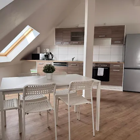 Apartment T&k - - Areal Goethe 4 Maisonetten Mit Privatparkplätzen Duisburg