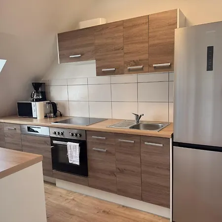 T&k - - Areal Goethe 4 Maisonetten Mit Privatparkplaetzen