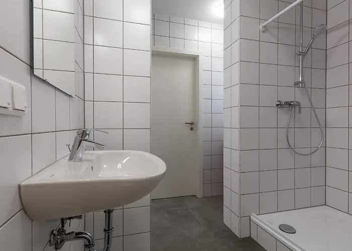 T&k - - Areal Goethe 4 Maisonetten Mit Privatparkplaetzen 杜伊斯堡