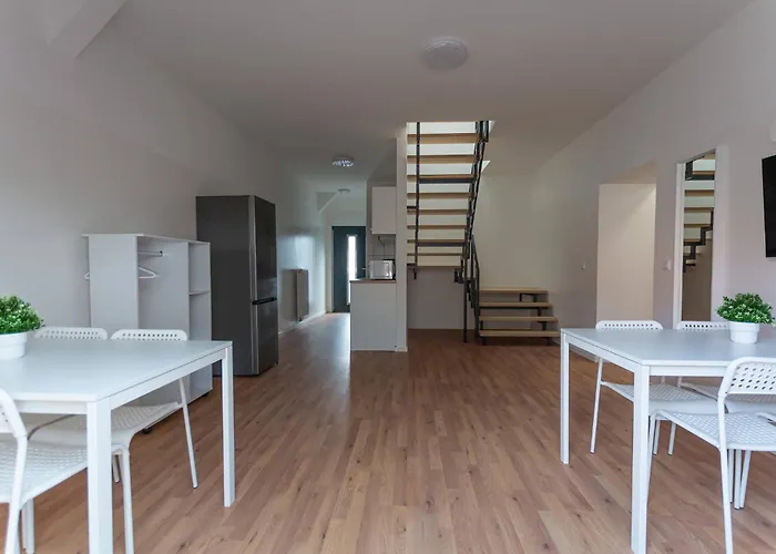 T&k - - Areal Goethe 4 Maisonetten Mit Privatparkplaetzen 公寓 杜伊斯堡