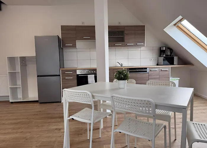 T&k - - Areal Goethe 4 Maisonetten Mit Privatparkplaetzen * 杜伊斯堡